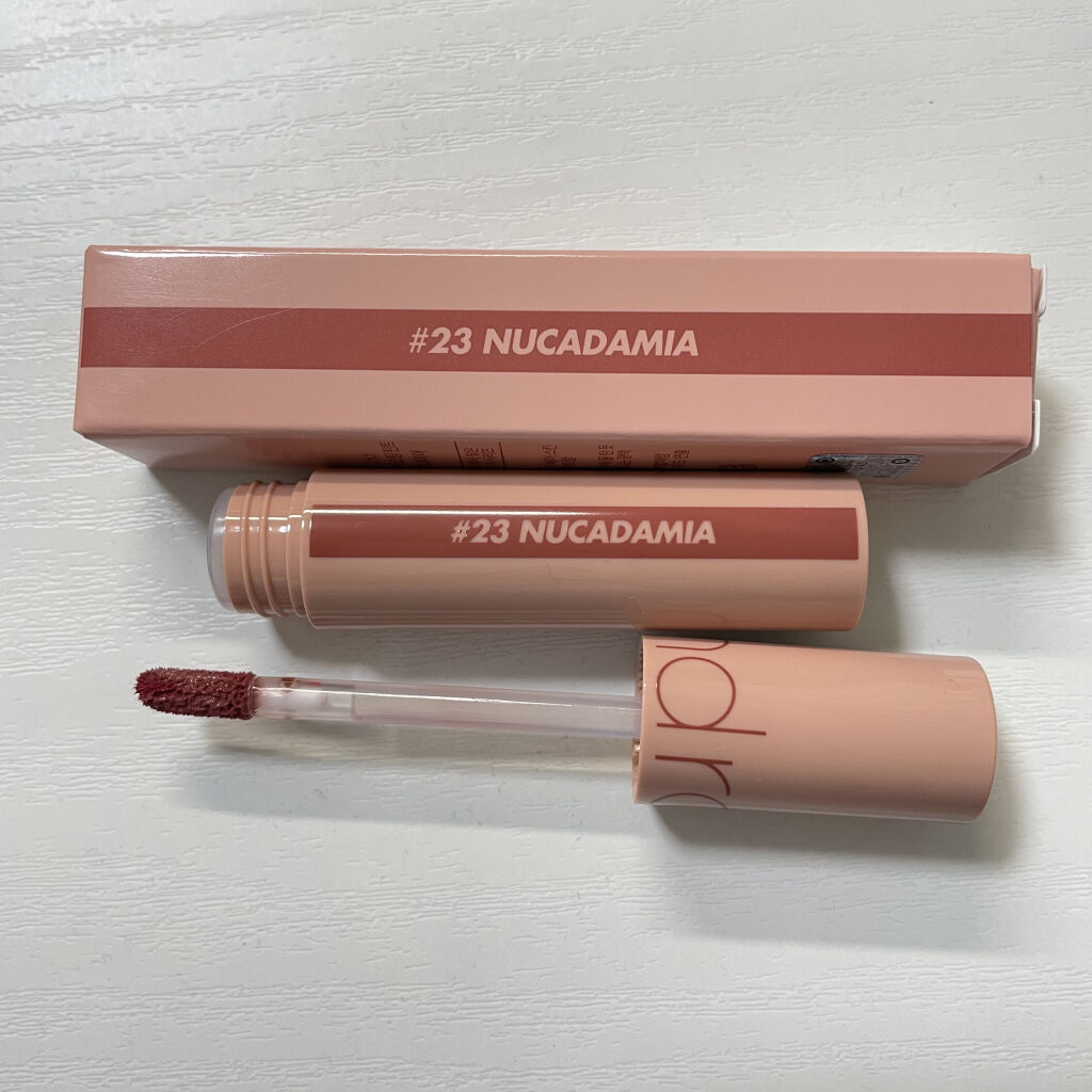 ジューシーラスティングティント/rom&nd/リップティントを使ったクチコミ（3枚目）