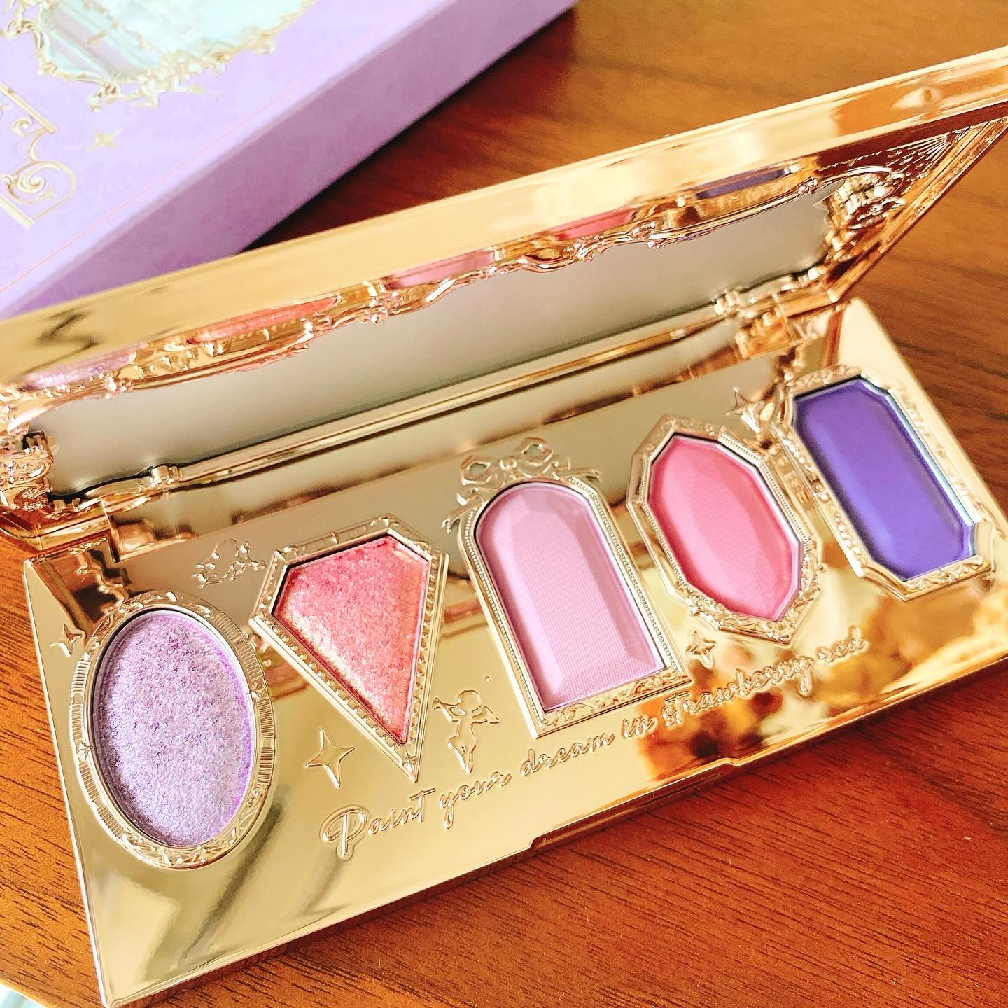 ストロベリーロココ アイシャドウパレット/FlowerKnows/アイシャドウパレットを使ったクチコミ（1枚目）