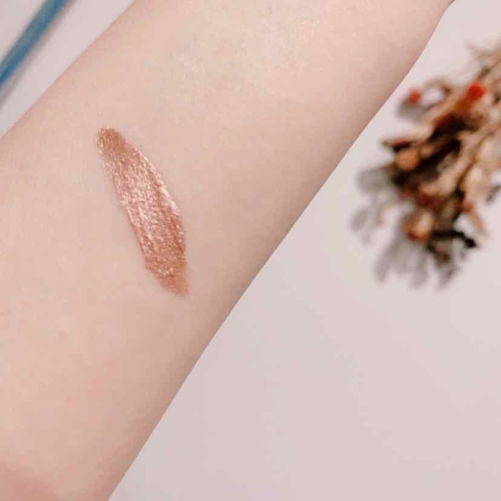 ダズルシャドウ リキッド/M・A・C/リキッドアイシャドウを使ったクチコミ(3枚目)