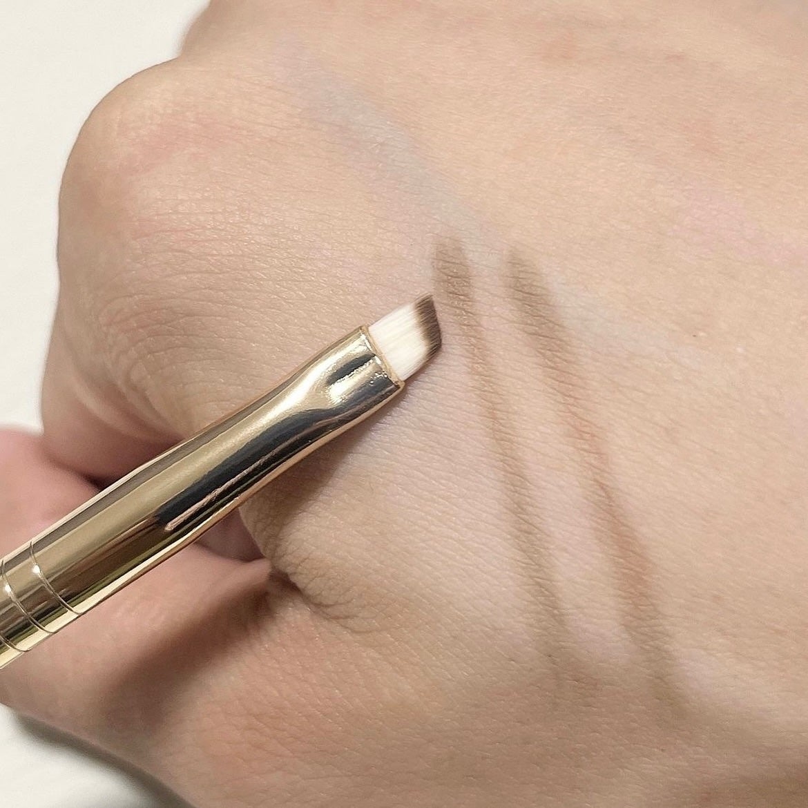 okhee 白玉ファンデーションブラシ/SOOA DOR/メイクブラシを使ったクチコミ(4枚目)