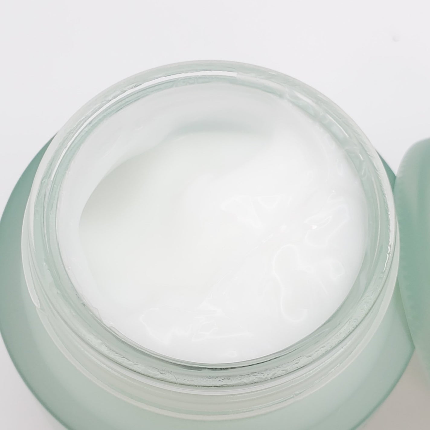 ピュアアルテミシア カーミングウォータークリーム/HANYUL(ハンユル)/フェイスクリームを使ったクチコミ(3枚目)