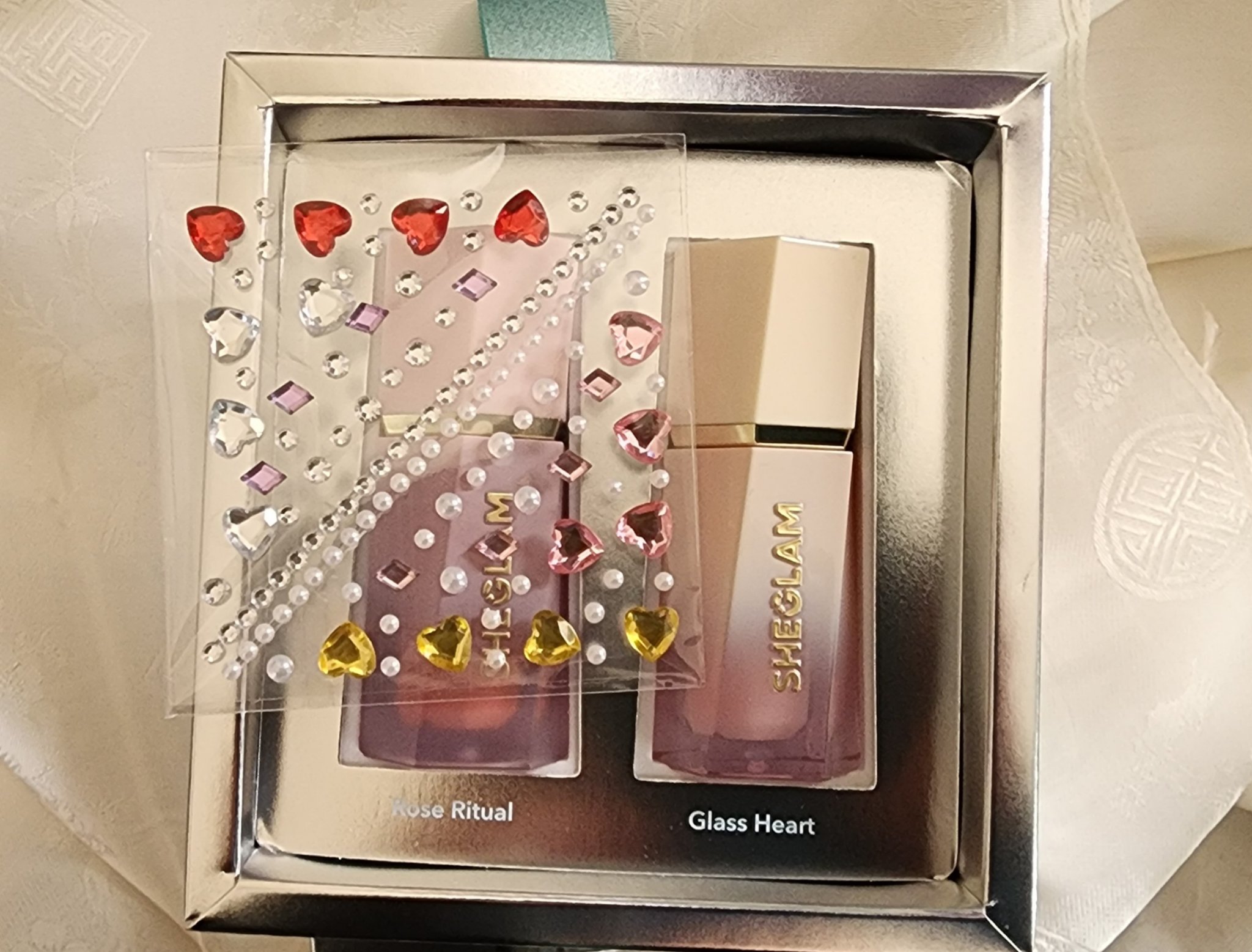 Festive Glow ギフトセット - Rose Ritual & Glass Heart/SHEGLAM/キット・セットを使ったクチコミ（2枚目）