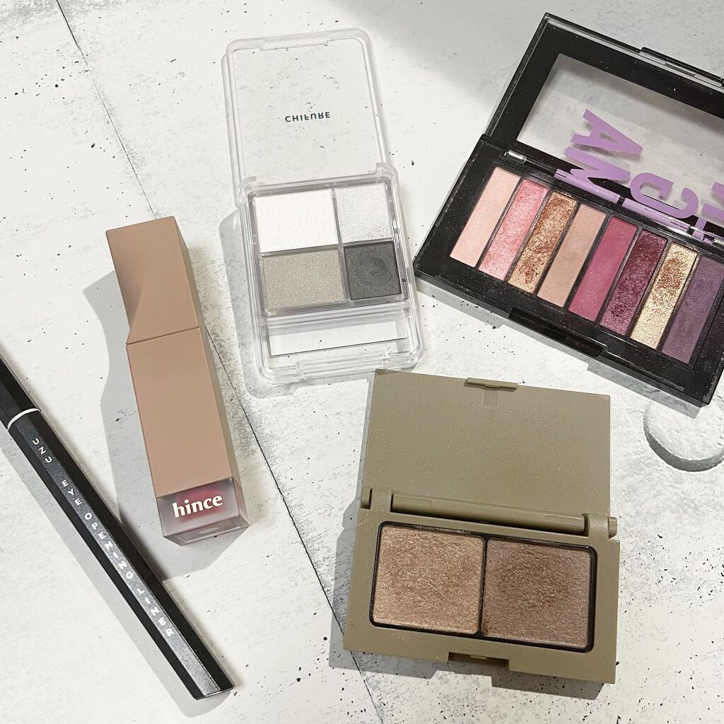 7 SHADES OF BLACK/UZU BY FLOWFUSHI/リキッドアイライナーを使ったクチコミ(3枚目)