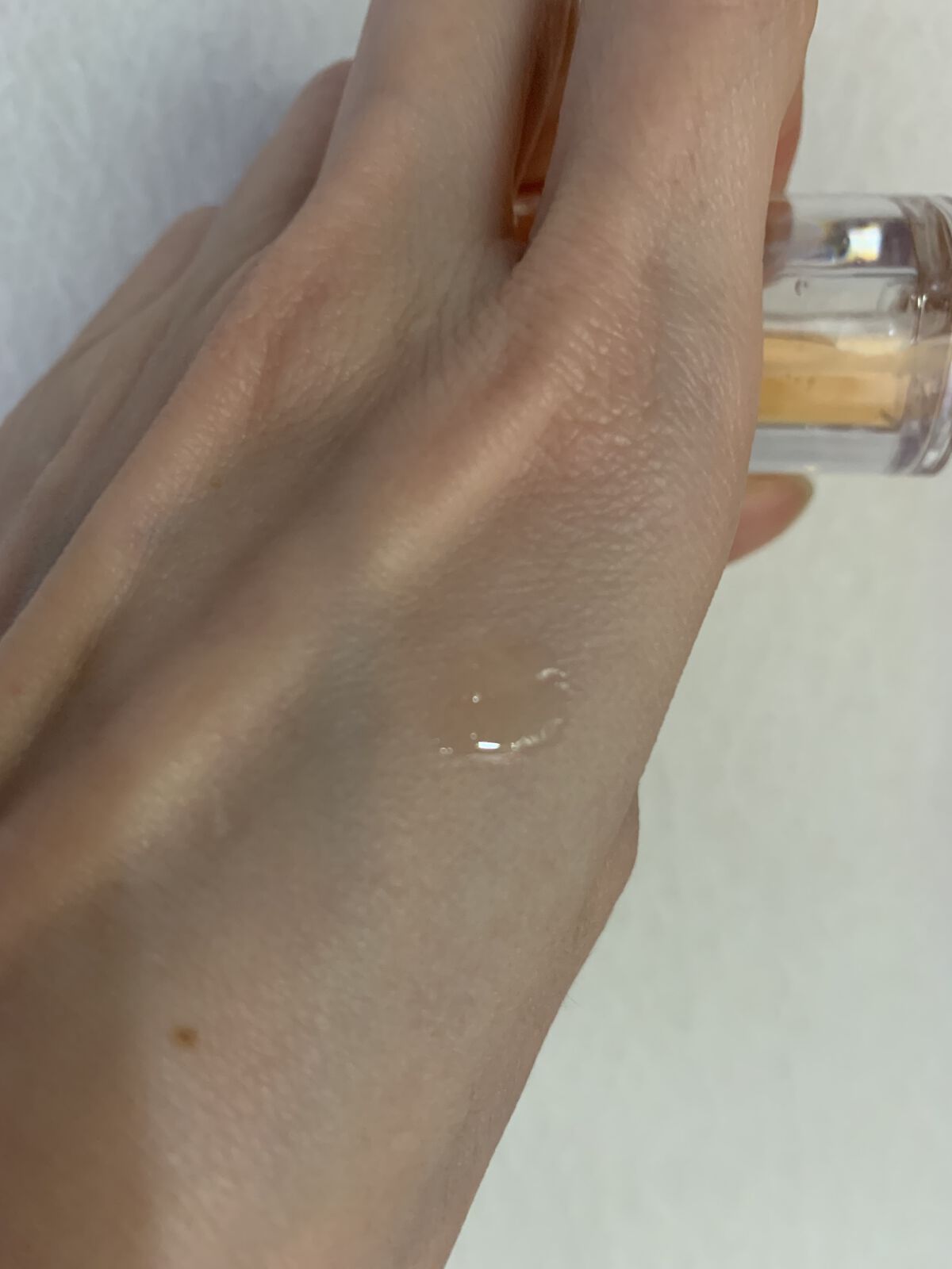 スージングヴィーガンリップオイル/Laka/リップオイルを使ったクチコミ（2枚目）