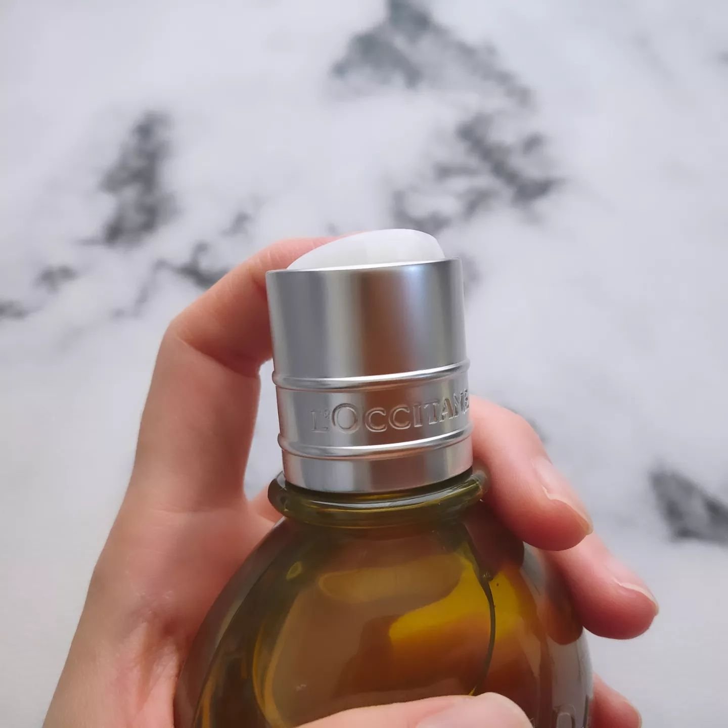 アーモンド モイスチャライジングシャワーオイル/L'OCCITANE/ボディソープを使ったクチコミ（3枚目）