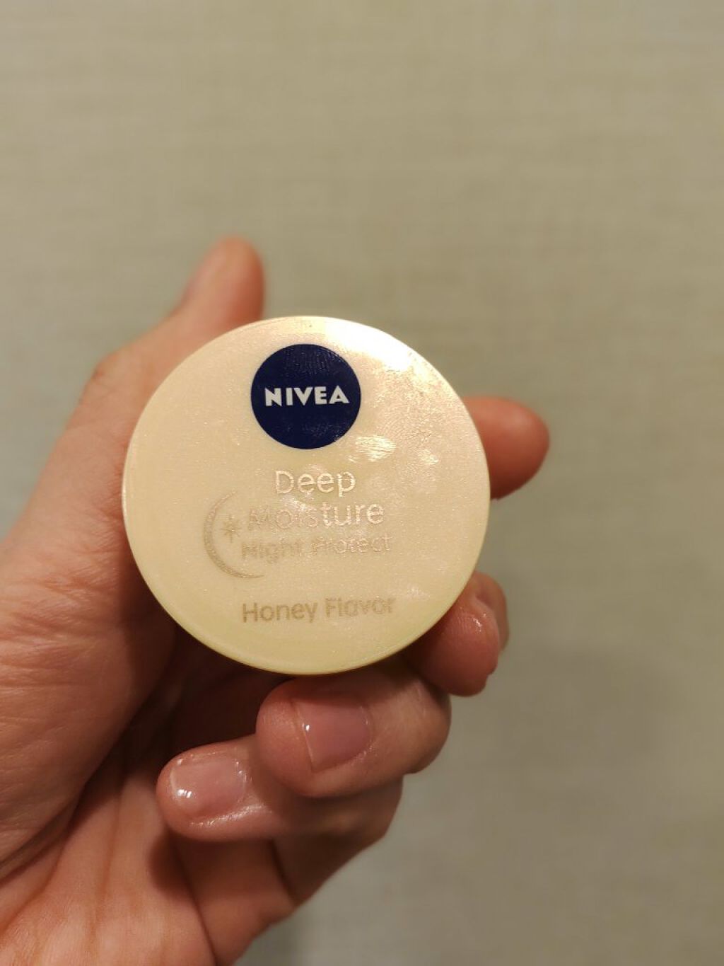 ディープモイスチャーナイトプロテクト はちみつの香り/ニベア/リップマスクを使ったクチコミ（1枚目）