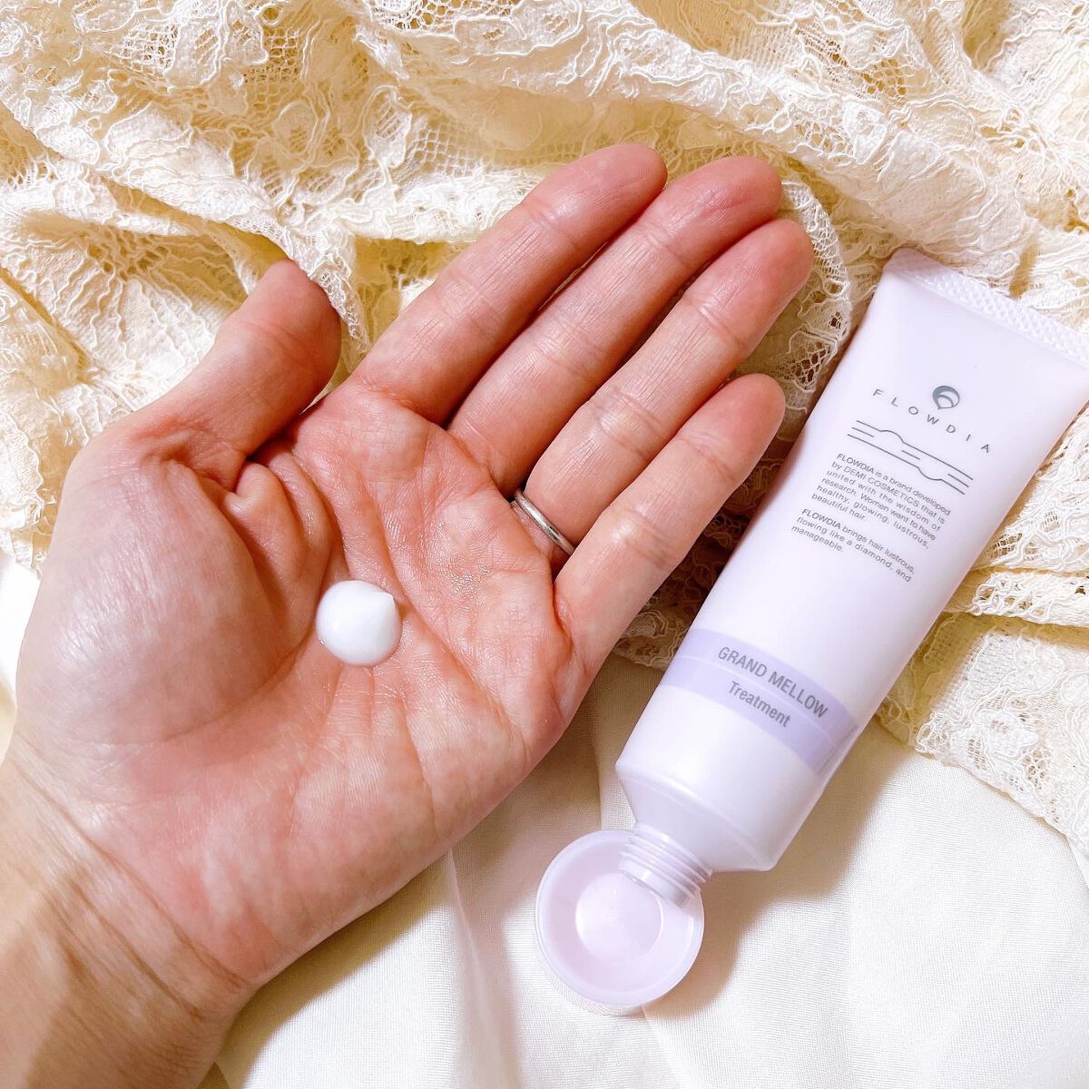 フローディア シャンプー グランメロウ/FLOWDIA/サロンシャンプーを使ったクチコミ(3枚目)