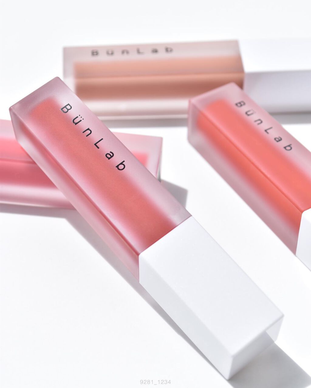 カラーウェイベルベットリップティント/BUNLAB/リップティントを使ったクチコミ（1枚目）