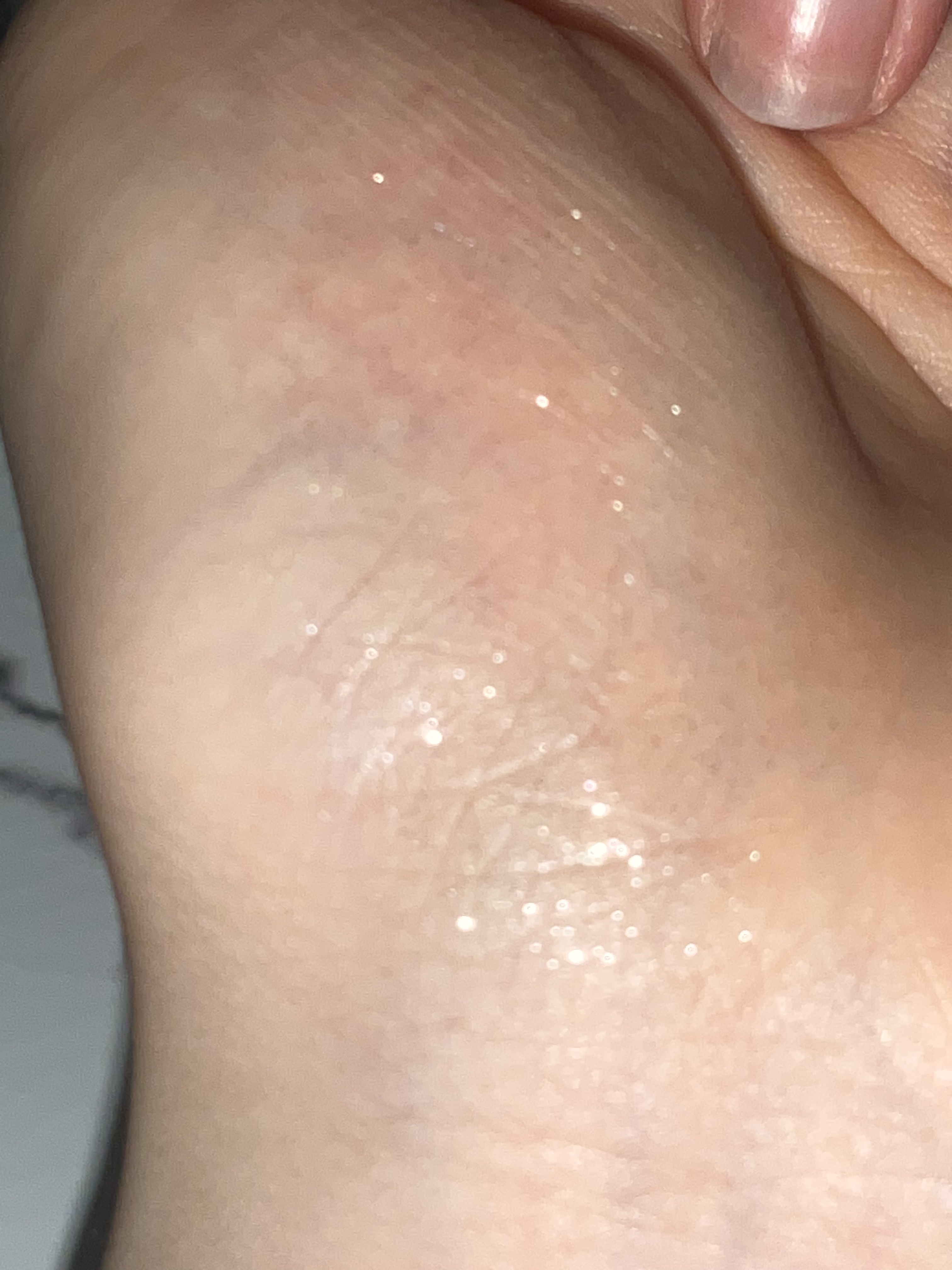 スターダストダイヤモンドハイライトパウダー 01  シルバーホワイト/PERFECT DIARY/パウダーハイライトを使ったクチコミ（3枚目）