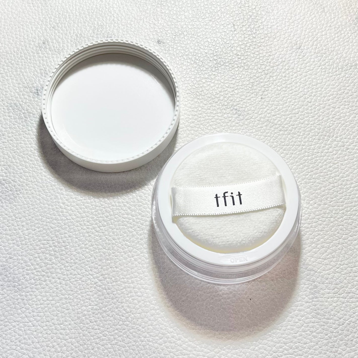 トランスルーセントセットフィニッシングパウダー/TFIT/ルースパウダーを使ったクチコミ(3枚目)