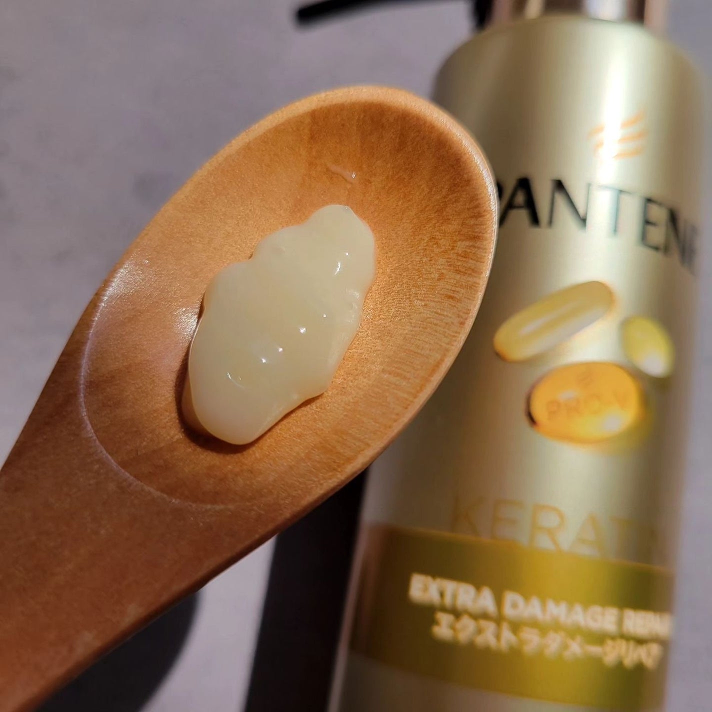 エクストラダメージリペア インテンシブ ヴィタミルク 洗い流さないトリートメント/パンテーン/アウトバストリートメントを使ったクチコミ(3枚目)