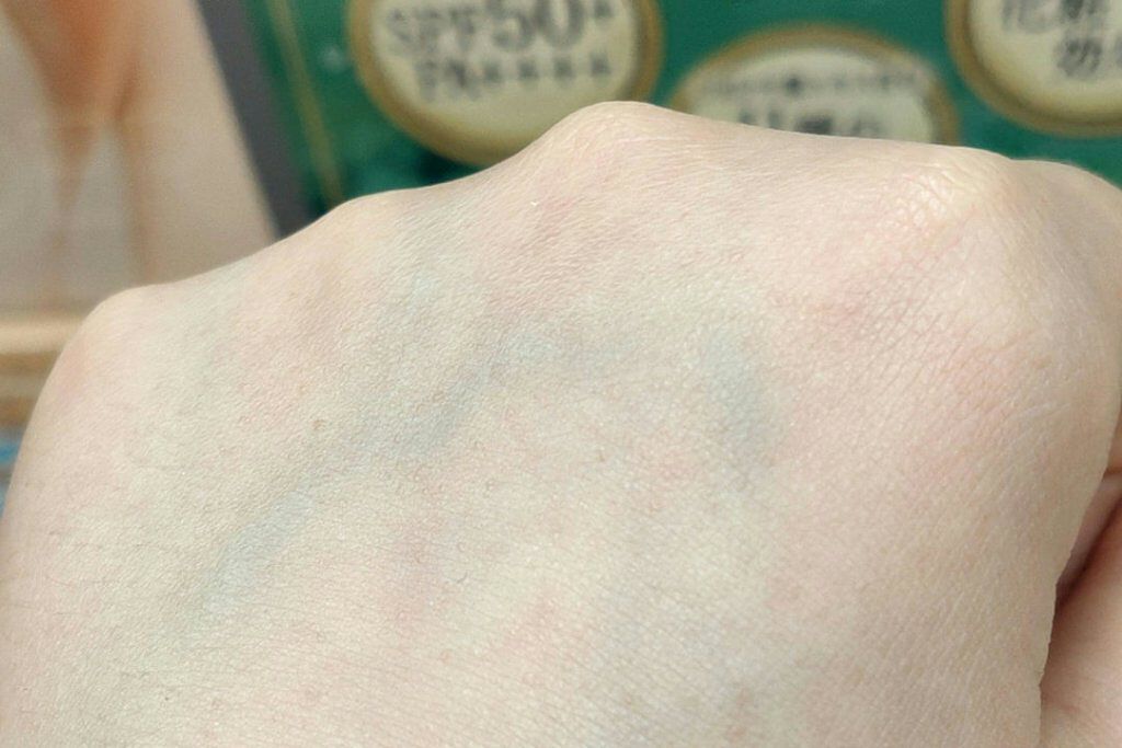 マーメイドスキンジェルUV/キャンメイク/日焼け止めジェルを使ったクチコミ（3枚目）