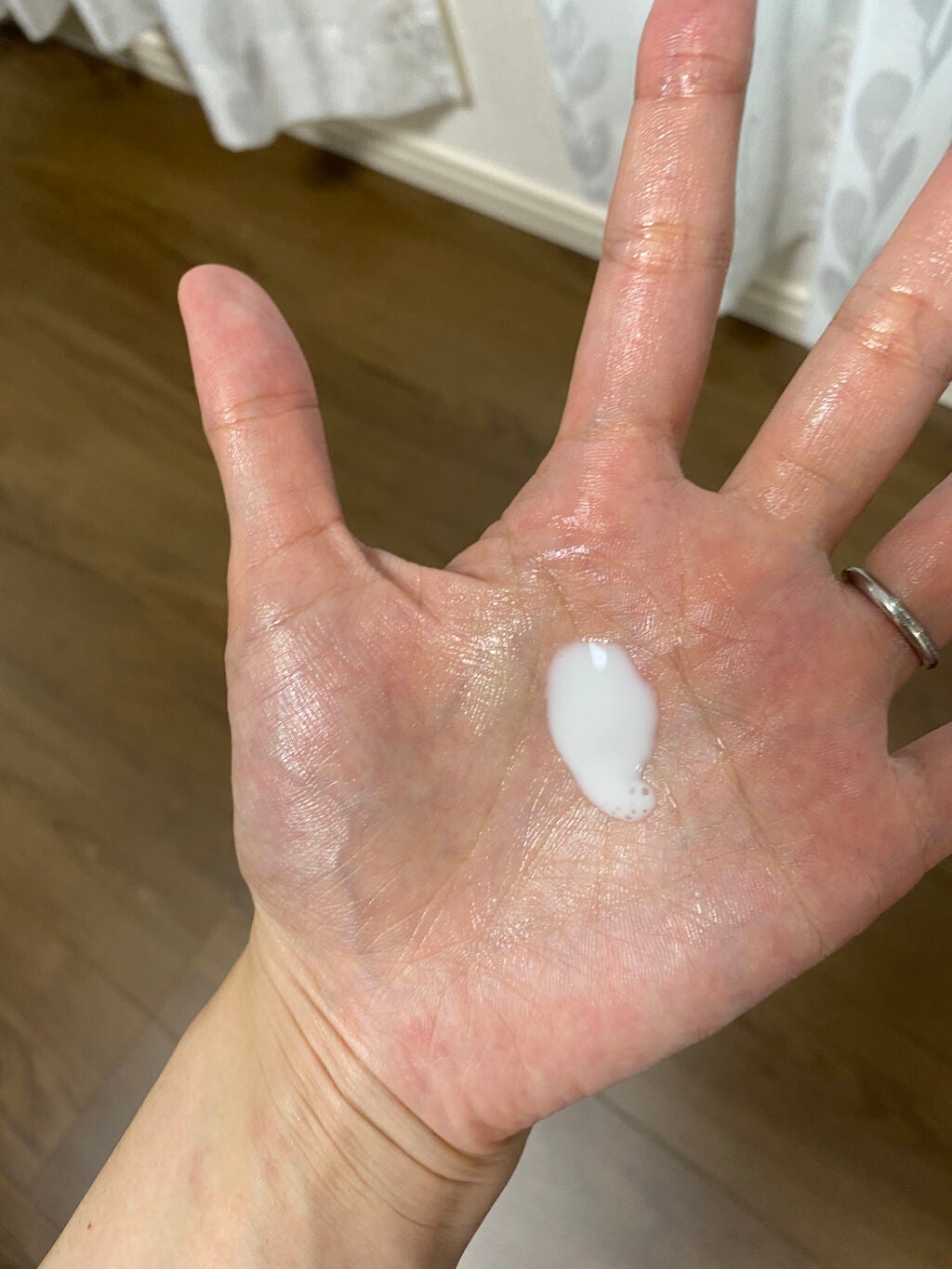 薬用ミルク ホワイト/ホワイティシモ/乳液を使ったクチコミ(2枚目)