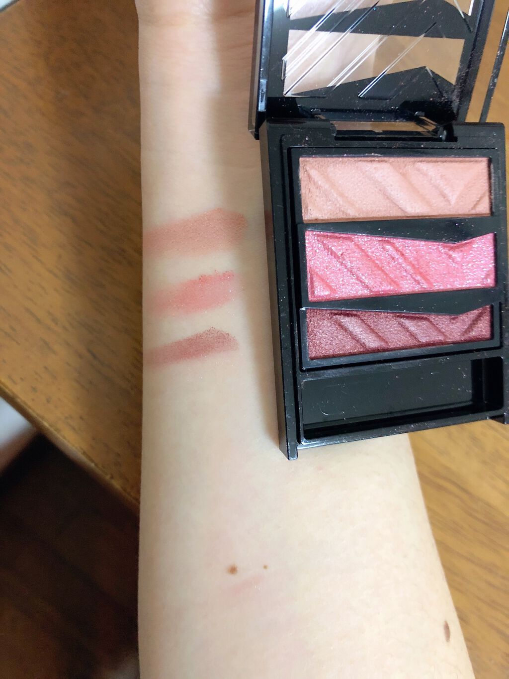 パーツリサイズシャドウ/KATE/アイシャドウパレットを使ったクチコミ(3枚目)