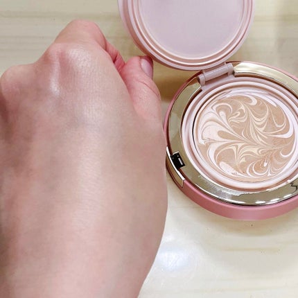 ヴェールヌーディ エッセンスパクトグロウ/AGE20’s/クリーム・エマルジョンファンデーションを使ったクチコミ(4枚目)