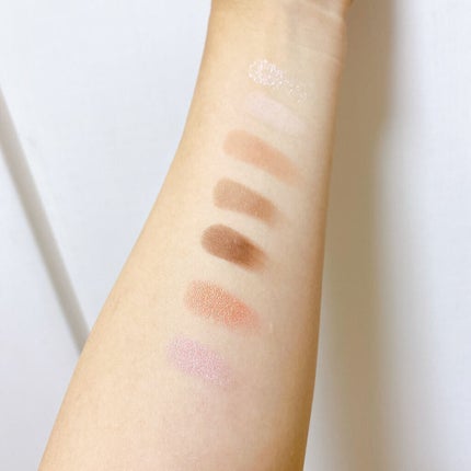 ネイチャーリパブリック バイフラワーアイシャドウのクチコミ「\ネイチャーリパブリック バイフラワーアイシャドウ/
01 オーロラピンク
13 ミ.....」(3枚目)