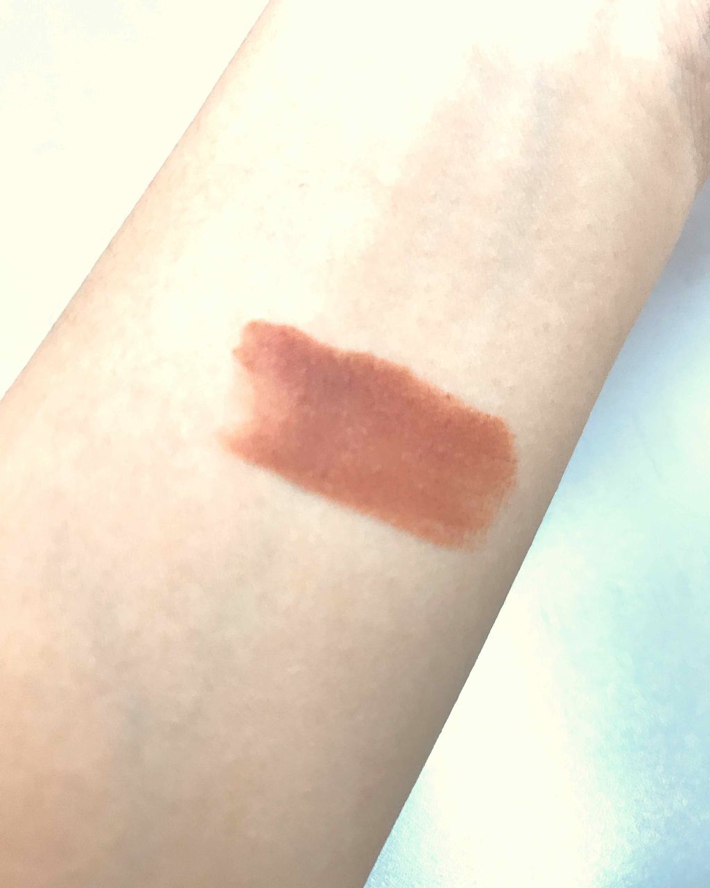 カラーセンセーショナル リップスティック C/MAYBELLINE NEW YORK/口紅を使ったクチコミ(2枚目)