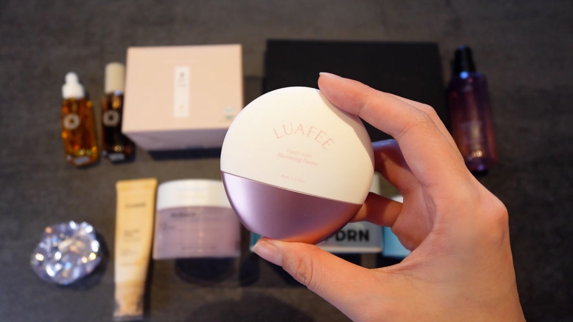パフュームハンドクリームブルーミングピオニー/LUAFEE/ハンドクリームを使ったクチコミ（2枚目）