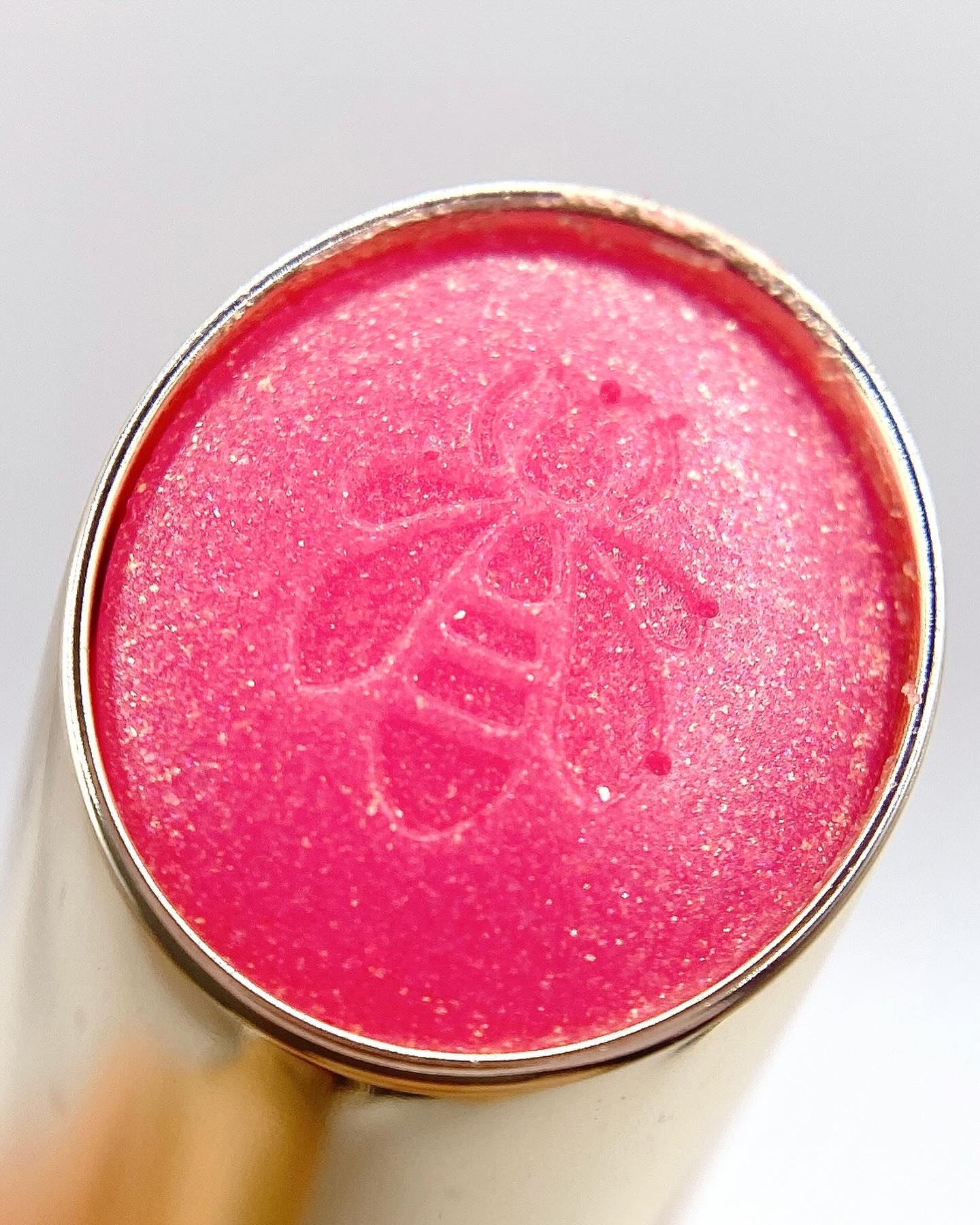 キスキス ビー グロウ パーリー/GUERLAIN/口紅を使ったクチコミ（2枚目）