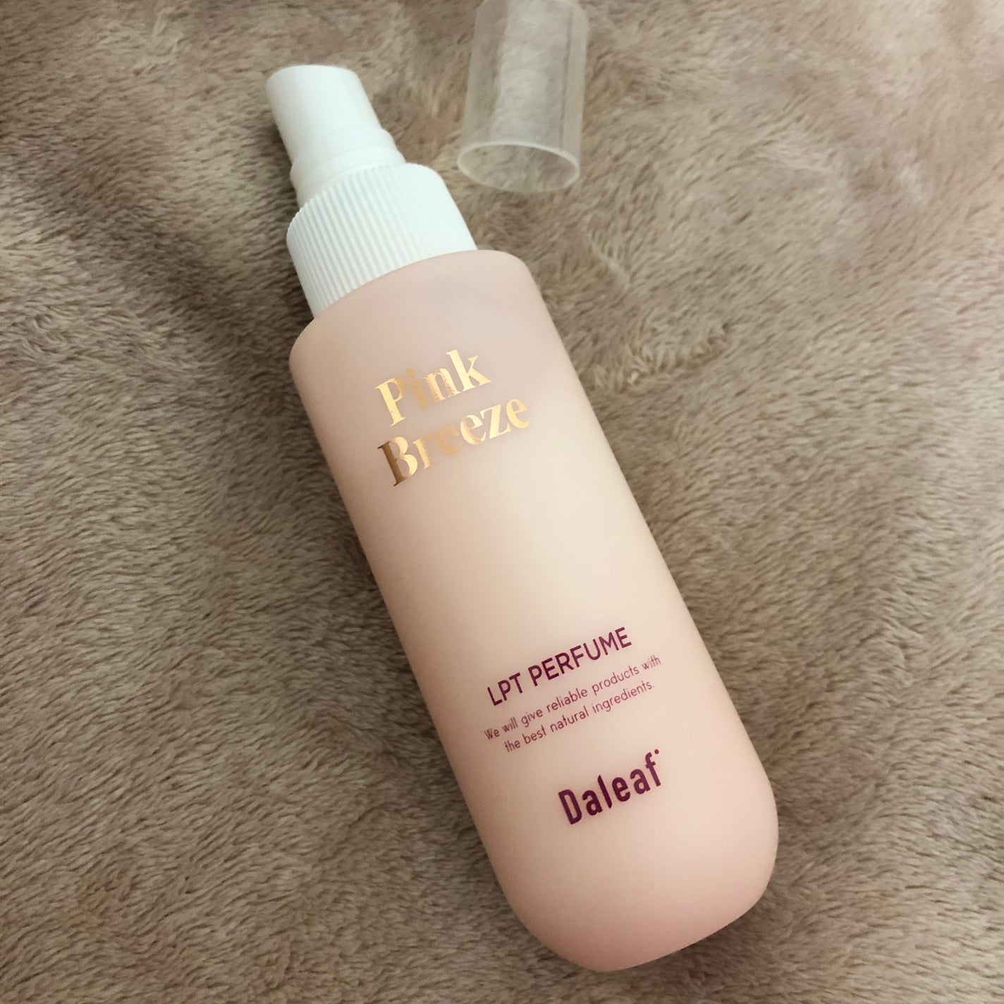 パフュームヘアパックインミスト Pink Breeze/Daleaf/アウトバストリートメントを使ったクチコミ(1枚目)