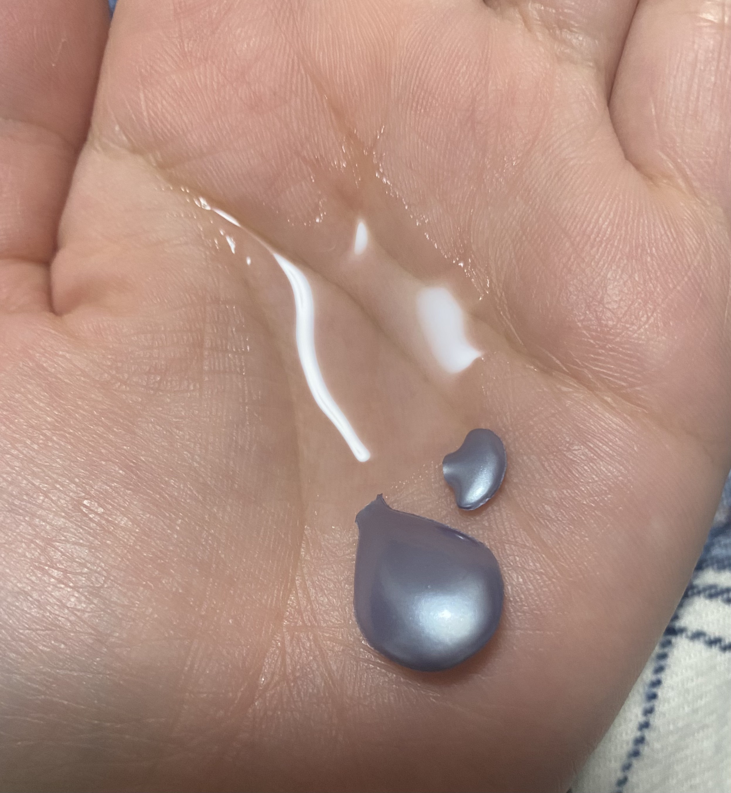 ハイドロポーション 美容液ヘアオイル（アクアホワイトフローラルの香り）/エイトザタラソ/ヘアオイルを使ったクチコミ（2枚目）