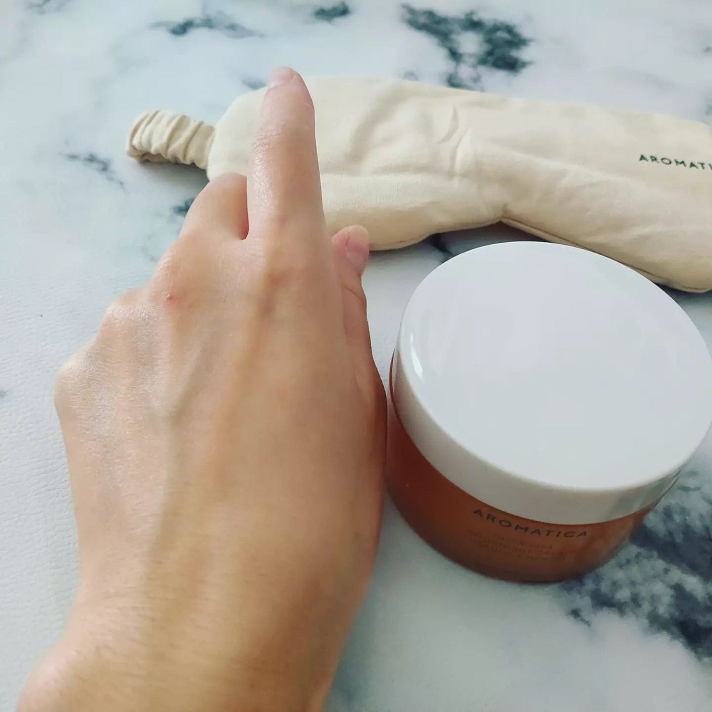 グロービタグットナイトクリーム/AROMATICA/フェイスクリームを使ったクチコミ(5枚目)