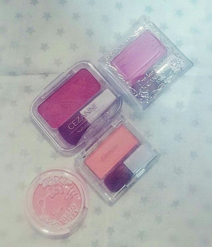 Blooming Kitty パウダーチーク/DAISO/パウダーチークを使ったクチコミ(2枚目)