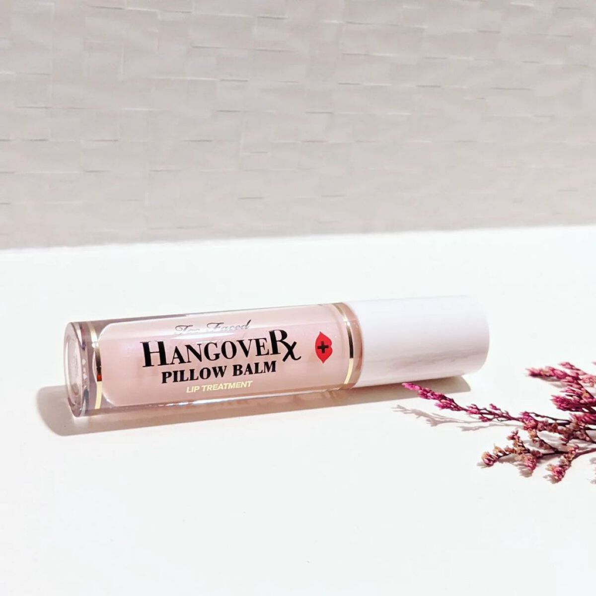 ～トゥー フェイスド ハングオーバー～ ピロー バーム リップ トリートメント/Too Faced/リップ美容液を使ったクチコミ（1枚目）