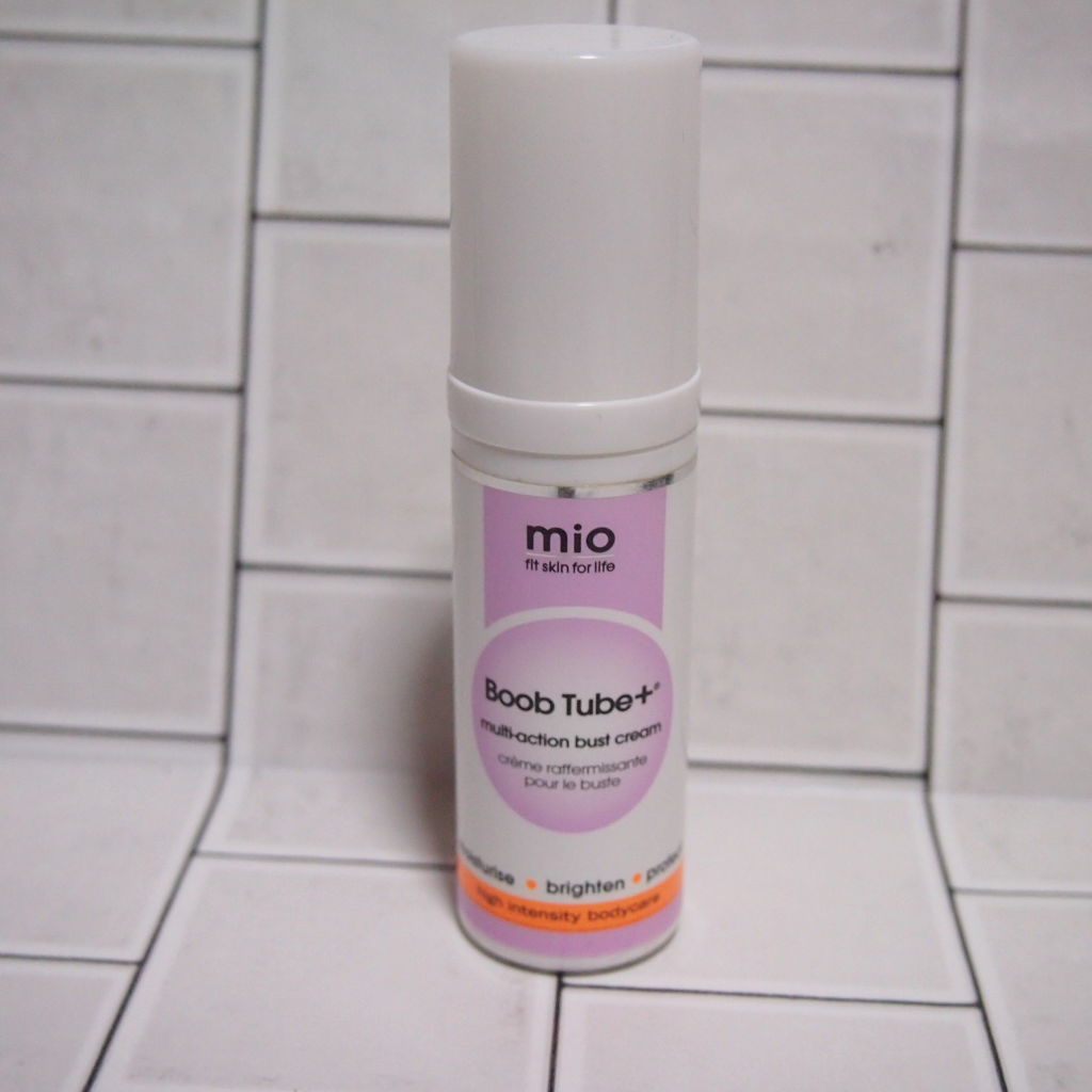 こくり子@くまこくり&コスメブング on LIPS 「💛mioBoobTube+30mlこれはルックファンタスティッ..」(1枚目)