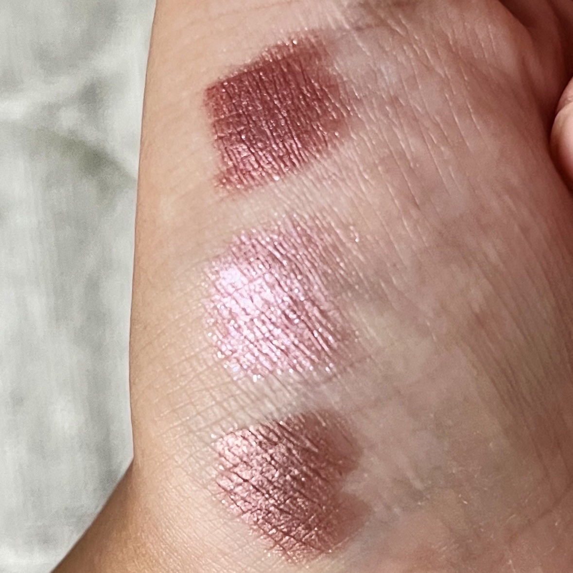 グリームオンフィットシャドウ/excel/スティックアイシャドウを使ったクチコミ（3枚目）