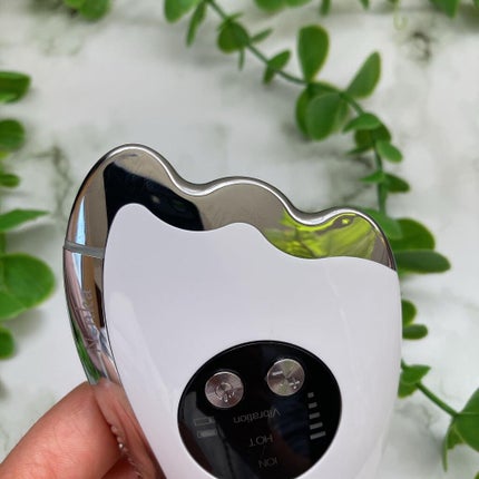 うにこ on LIPS 「Nenka電動かっさプレートを使ってみました。画像②電源/機能..」(4枚目)