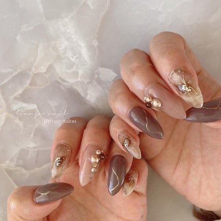 #リアンジェネイル,#柏ネイル,#ネイル,#ニュアンスネイル,#大人ニュアンスネイル,#秋ネイル,#冬ネイル,#ミラーネイル,#天然石ネイル,#ビジューネイルのネイルデザイン