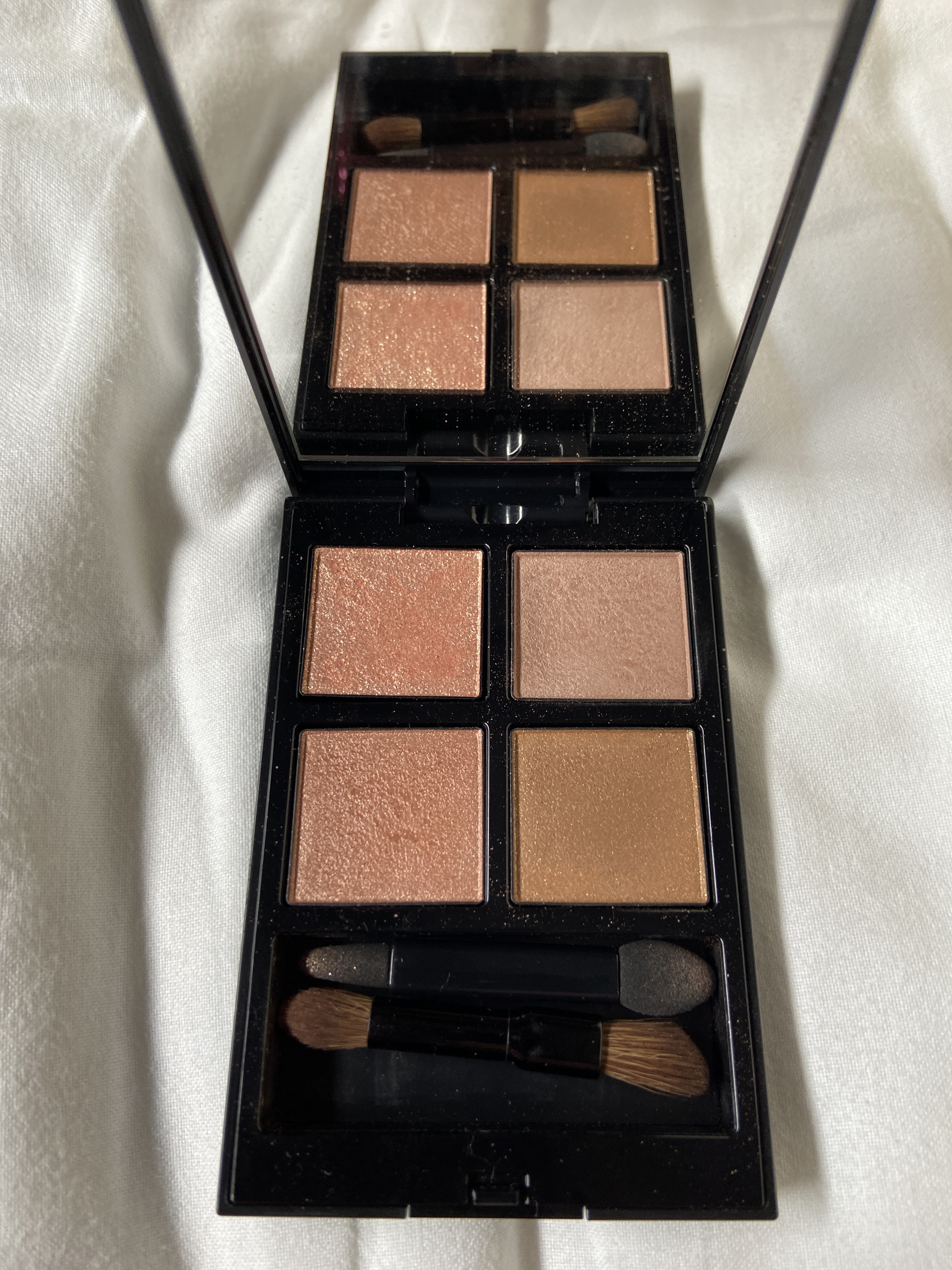 アディクション ザ アイシャドウ パレット 001 Cashmere Dream