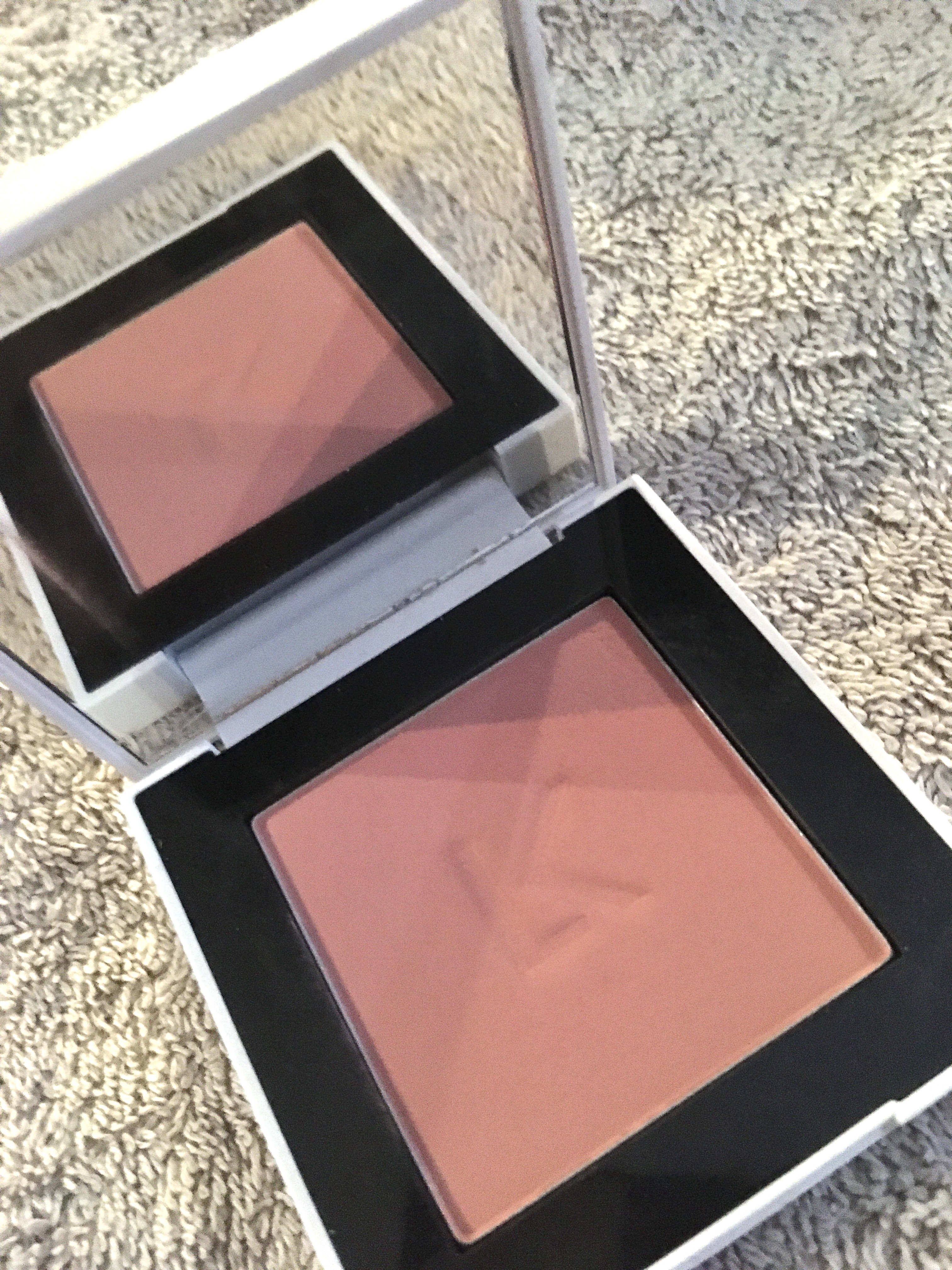 ジャストチーク 04 REDDISH/Laka/パウダーチークを使ったクチコミ（1枚目）