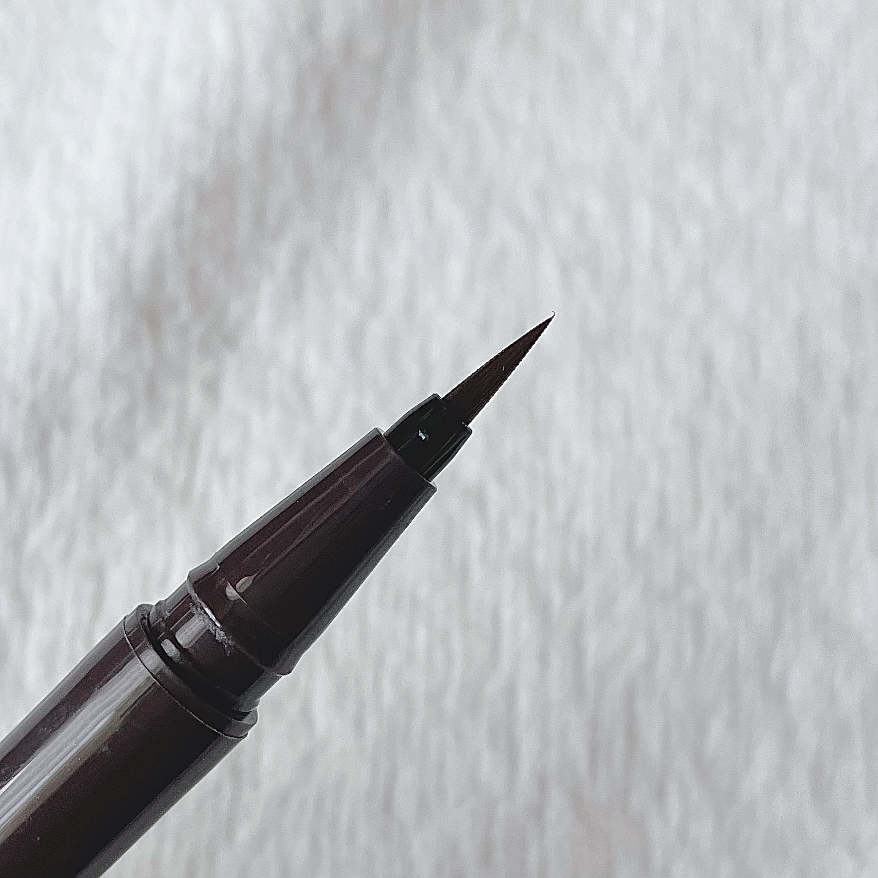 シルキーリキッドアイライナーWP ダークフィグ/D-UP/リキッドアイライナーを使ったクチコミ（2枚目）