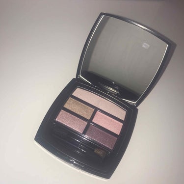 CHANEL レ ベージュ パレット ルガールのクチコミ「CHANEL レ ベージュ パレット ルガール ライト

これはお友達から誕生日プレゼントで頂.....」（1枚目）