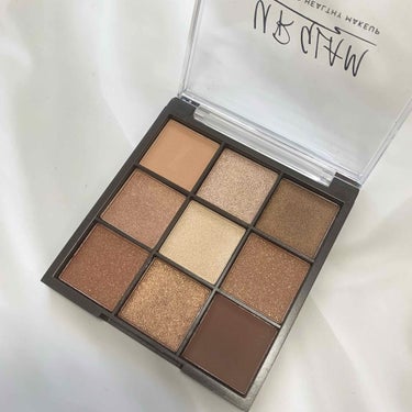 UR GLAM　BLOOMING EYE COLOR PALETTE/U R GLAM/パウダーアイシャドウを使ったクチコミ（2枚目）