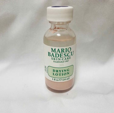 MARIO BADESCU
ドライニングローション

Qoo10で1800円程で購入しました。
ニキビに効くクリームは色々ありますが、白ニキビに効果的と聞いたので迷わず購入しました。

日本ではみかけま