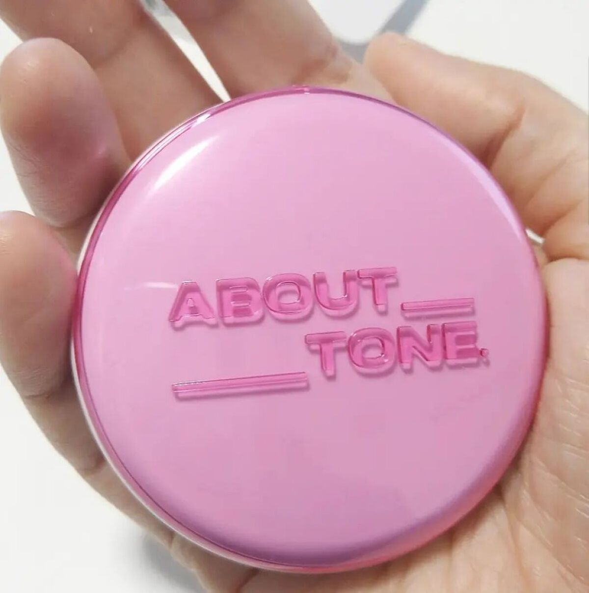 グローパウダーパクト/ABOUT TONE/プレストパウダーを使ったクチコミ（2枚目）