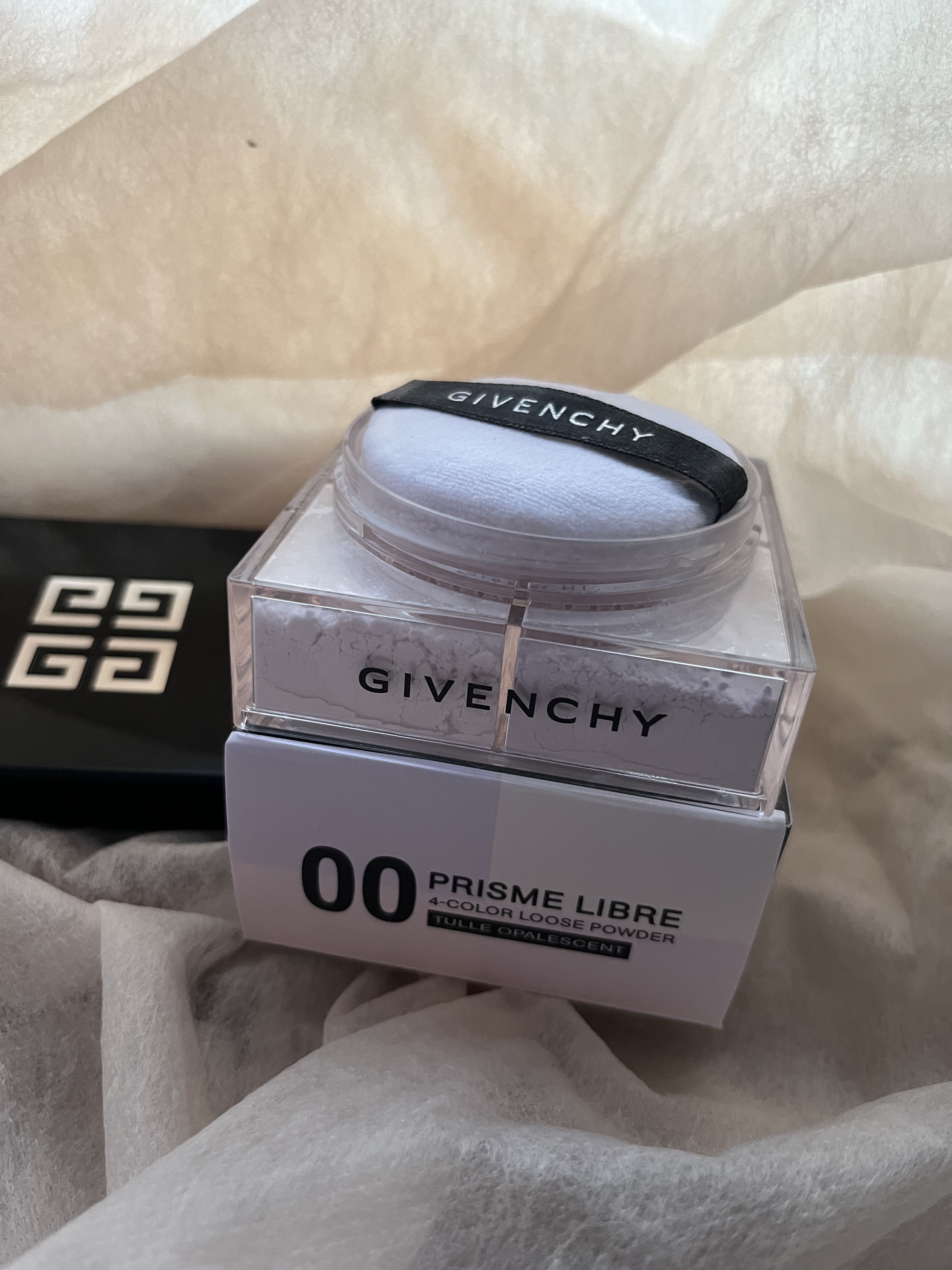 プリズム・リーブル/GIVENCHY/ルースパウダーを使ったクチコミ（2枚目）