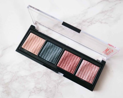 ソー フィアス! プリズマティック パレット/REVLON/アイシャドウパレットを使ったクチコミ(1枚目)