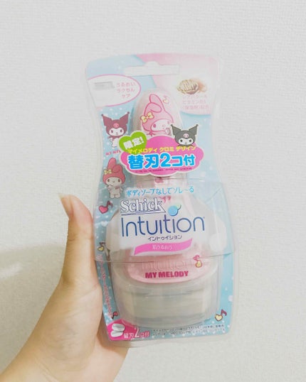 イントゥイション しっとり肌 ホルダー (刃付き+替刃1コ)/イントゥイション/シェーバーを使ったクチコミ(1枚目)