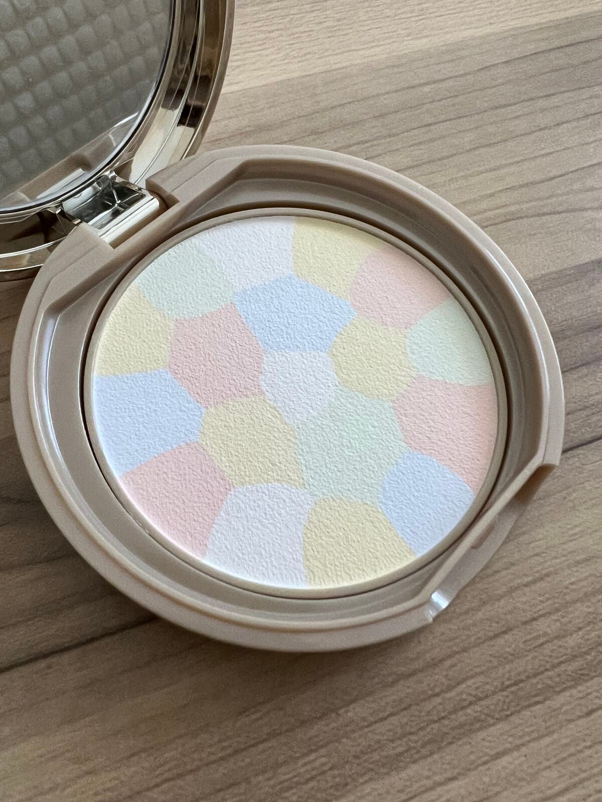 マシュマロフィニッシュパウダー ~Abloom~/キャンメイク/プレストパウダーを使ったクチコミ(1枚目)