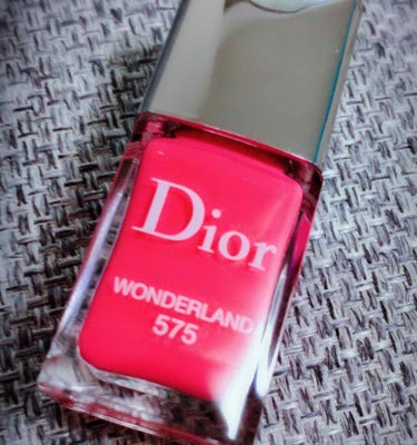 ディオール ヴェルニ 575 ワンダーランド（生産終了）/Dior/マニキュアを使ったクチコミ（3枚目）