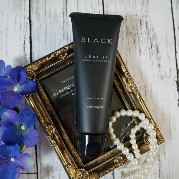 ブラック フレグランス スタイリング ヘアエッセンス/LEXILIS/アウトバストリートメントを使ったクチコミ(5枚目)