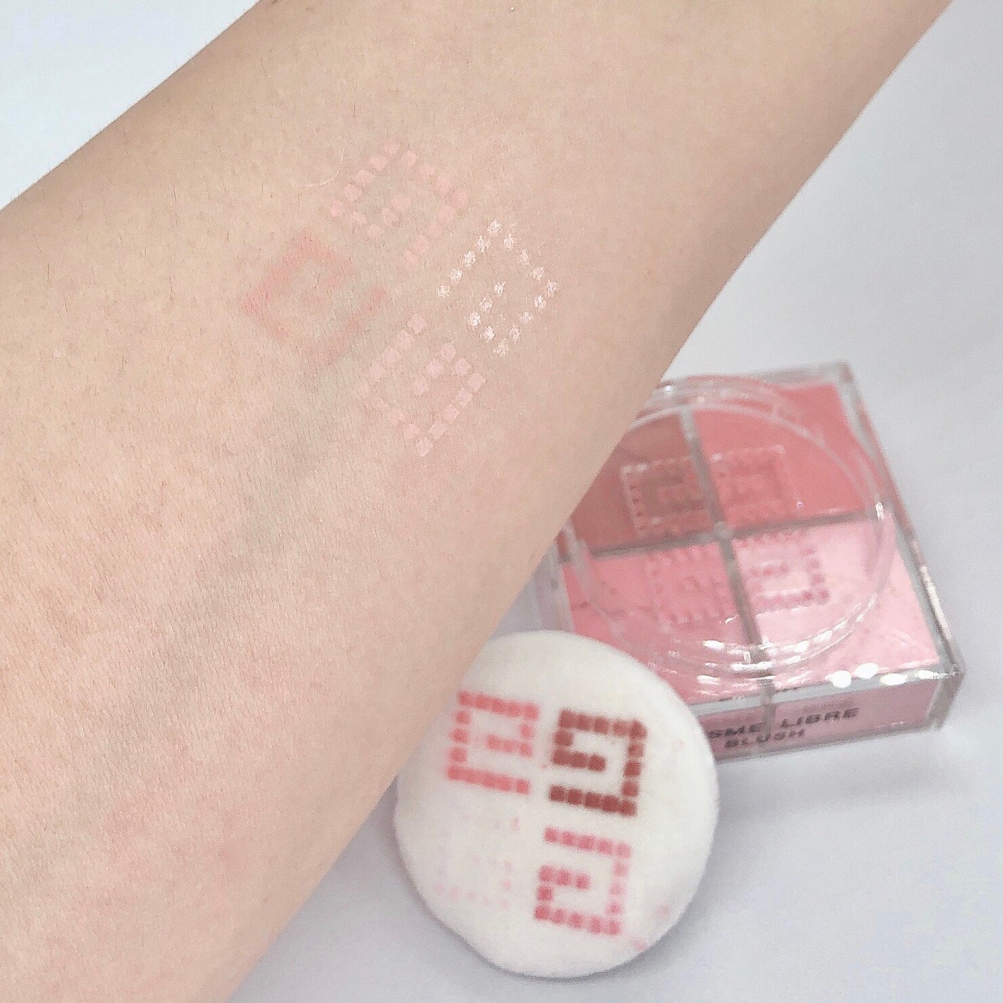 プリズム・リーブル・ブラッシュ/GIVENCHY/パウダーチークを使ったクチコミ(7枚目)