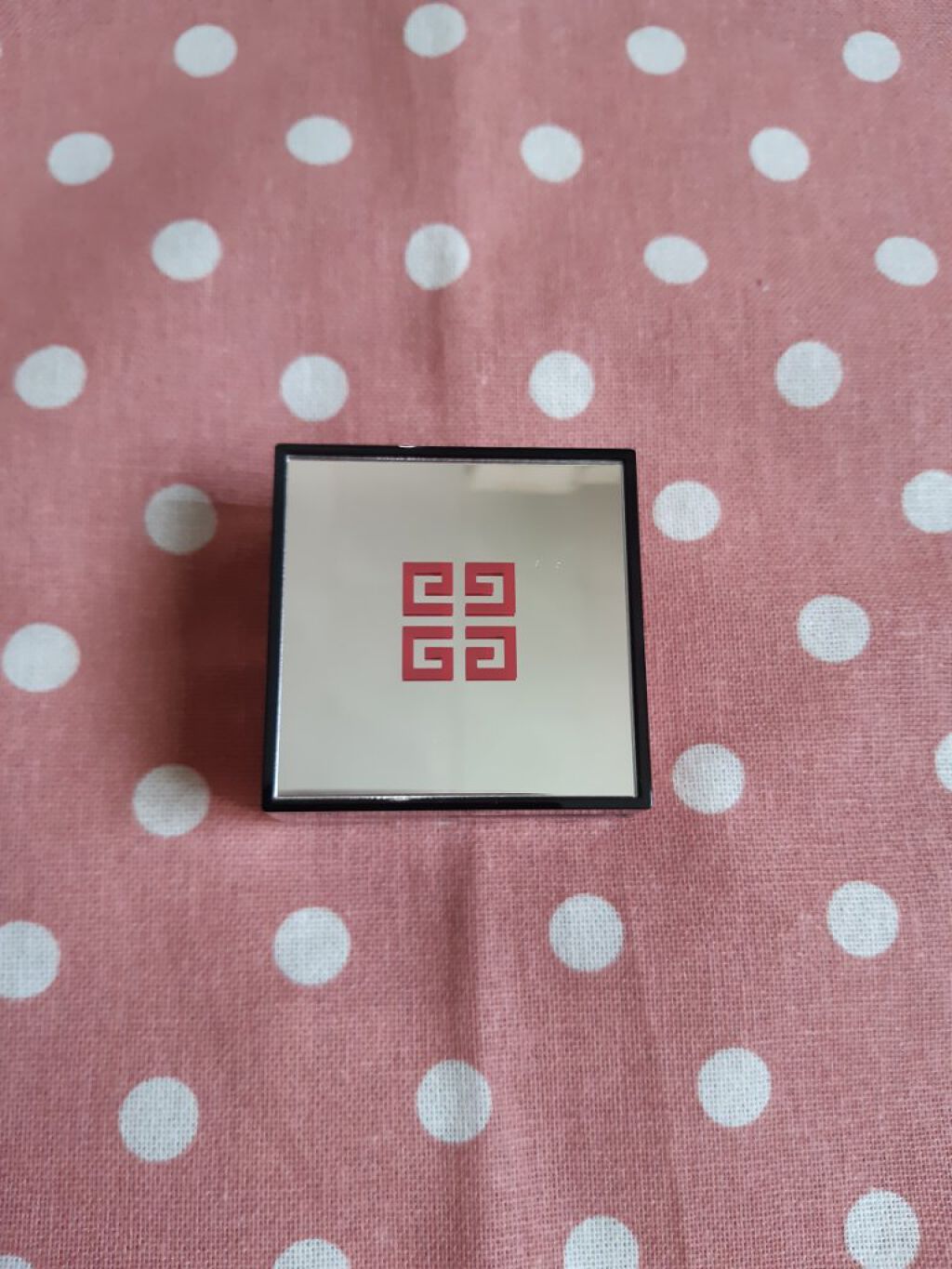 プリズム・リーブル/GIVENCHY/ルースパウダーを使ったクチコミ（1枚目）