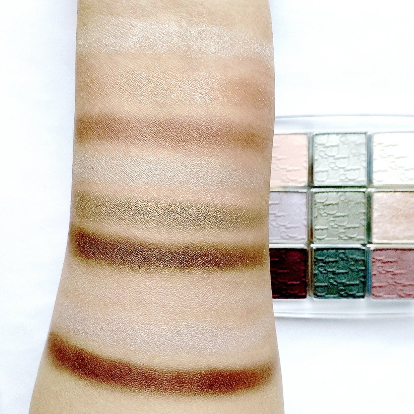 ディオール バックステージ アイ パレット/Dior/アイシャドウパレットを使ったクチコミ(7枚目)