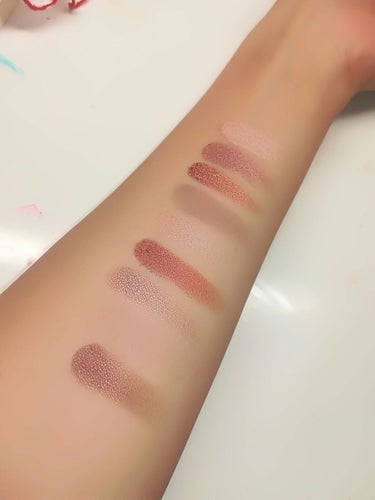 UR GLAM　BLOOMING EYE COLOR PALETTE/U R GLAM/アイシャドウパレットを使ったクチコミ（4枚目）