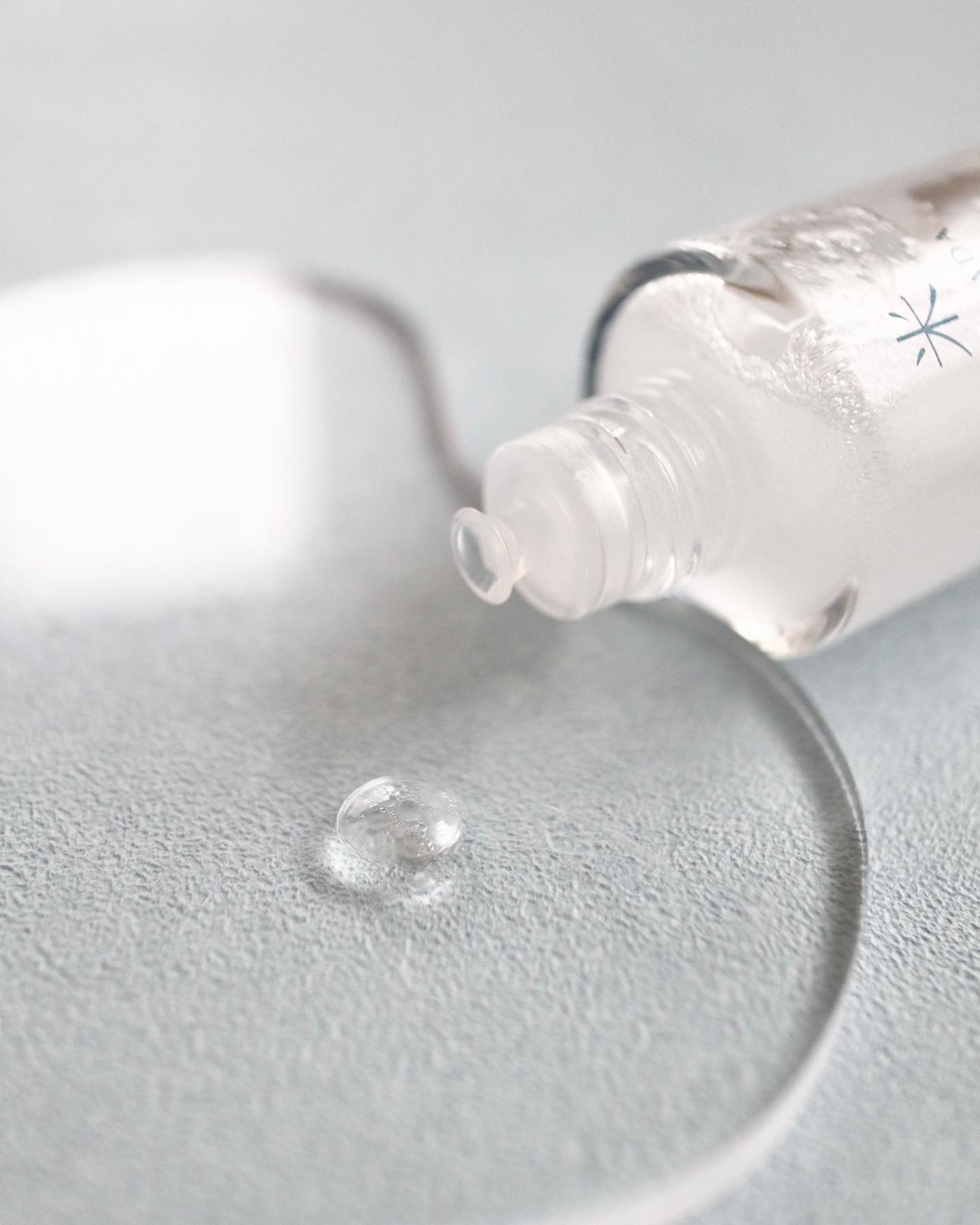 gura＠フォロバ100のクチコミ「トリートメントオイルは、
かなりサラサラなオイル。
振ると濁るんだよね。

オイルは重くない。.....」（3枚目）